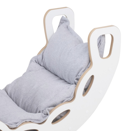PLUSH NEST Bujak Small Rocker 4 w 1 + ścianka wspinaczkowa/zjeżdżalnia + poduszka Jasny Szary, biały Wooden Play