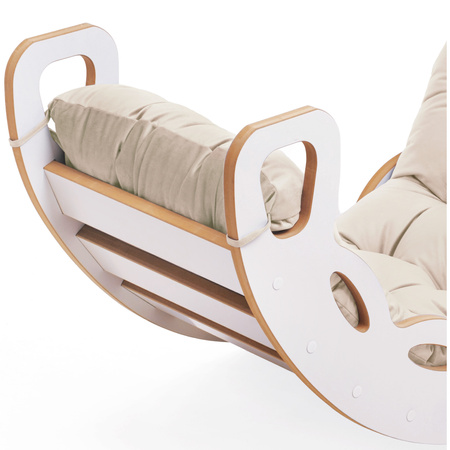 PLUSH NEST Small Rocker 4-in-1 Wippe + Kletterwand/Rutsche + Kissen (beige/gold Velvet), weiß Wooden Play